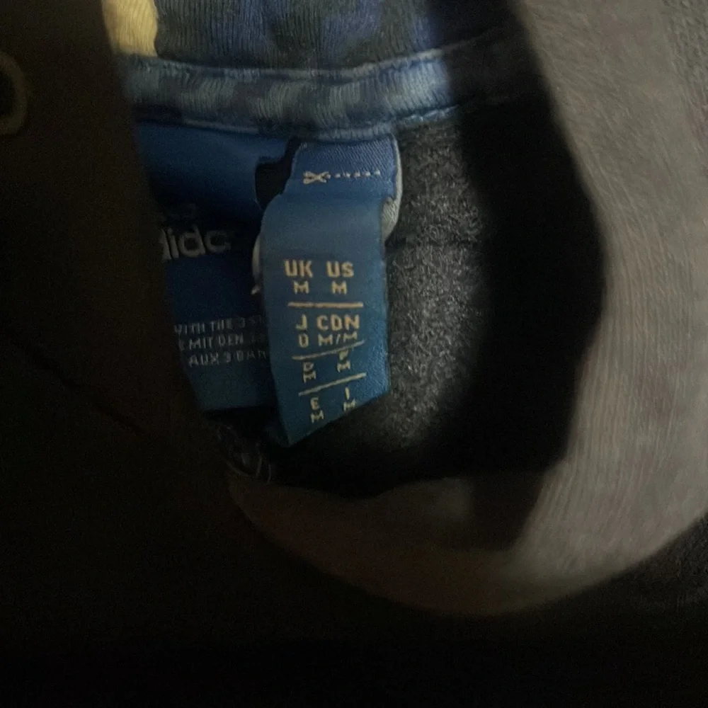 Adidas mens hoodie size M